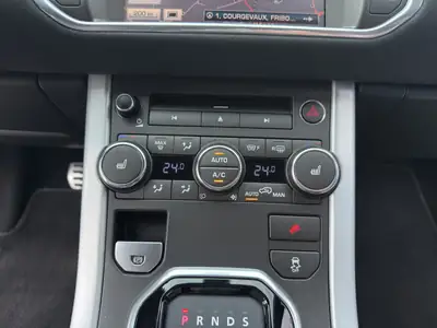 Land Rover Range Rover Evoque 2.2 SD4 — SUV premium diesel, toit panoramique et cuir — Miniature 16