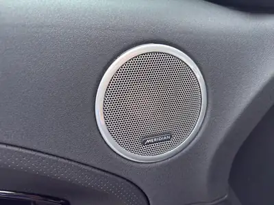 Land Rover Range Rover Evoque 2.2 SD4 — SUV premium diesel, toit panoramique et cuir — Miniature 23