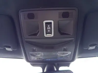 Land Rover Range Rover Evoque 2.2 SD4 — SUV premium diesel, toit panoramique et cuir — Miniature 33