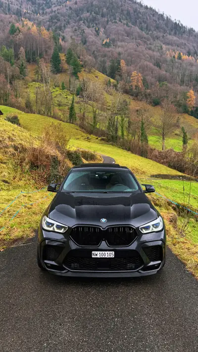 BMW X6M Competition — 625 ch, SUV coupé haute performance, véhicule suisse — côté