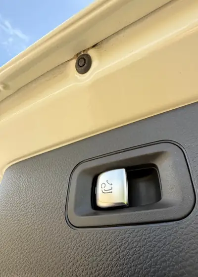 Mercedes-Benz GLC 400 d Off-Road — SUV premium diesel, 49'000 km seulement — Thumbnail 17