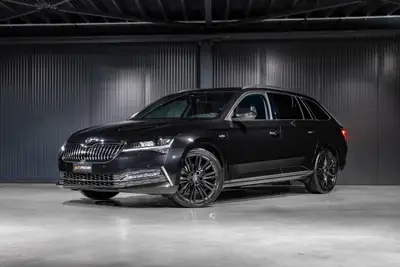 Skoda Superb Combi 2.0 TDi L&K 4x4 — Monospace diesel premium, 74 250 km, transmission DSG — vue extérieure