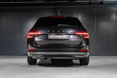 Skoda Superb Combi 2.0 TDi L&K 4x4 — Monospace diesel premium, 74 250 km, transmission DSG — détail