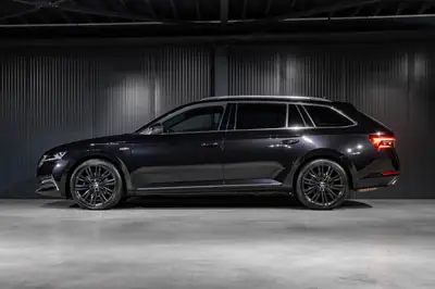 Skoda Superb Combi 2.0 TDi L&K 4x4 — Monospace diesel premium, 74 250 km, transmission DSG — Miniature 9