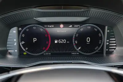 Skoda Superb Combi 2.0 TDi L&K 4x4 — Monospace diesel premium, 74 250 km, transmission DSG — Miniature 17