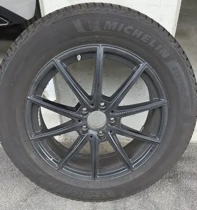 Mercedes-Benz GLA 250 AMG Line 4matic — Élégance SUV compact avec rouage intégral — Detail