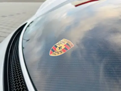 Porsche 718 Cayman GT4 RS PDK Weissach — 500 ch, kilométrage neuf, garantie Porsche — Miniature 14