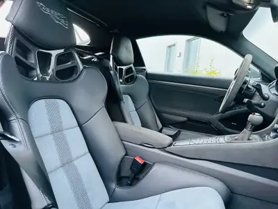 Porsche 718 Cayman GT4 RS PDK Weissach — 500 ch, kilométrage neuf, garantie Porsche — Miniature 18