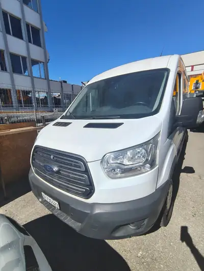 Ford Transit 2.2 TDCi 155 Trend 4x4 — Utilitaire robuste, 4 roues motrices, 76'000 km — exterior view