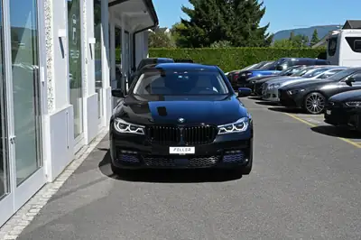 BMW 740d xDrive — Berline de prestige diesel, M-Paket, 320 ch — arrière