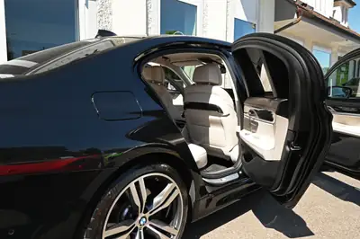 BMW 740d xDrive — Berline de prestige diesel, M-Paket, 320 ch — Miniature 30