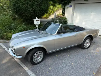 FIAT 124 Spider Pininfarina 124 DS 1984 — Cabriolet mythique, état impeccable — côté