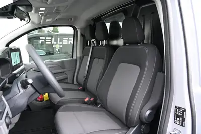 VW Transporter 4Motion — Utilitaire premium diesel avec transmission automatique et traction intégrale — Miniature 13