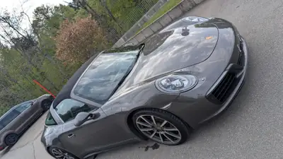 Porsche 911 Targa 4S PDK — Cabriolet de prestige, 420 ch, sans sinistre — côté