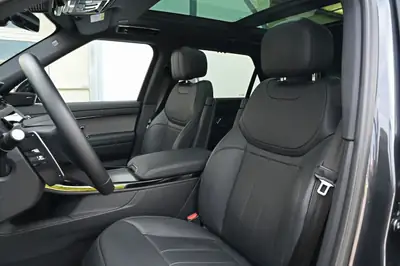 Range Rover Sport D300 MHEV 2023 — SUV premium hybride diesel, 29'000 km, Black Package — Miniature 11
