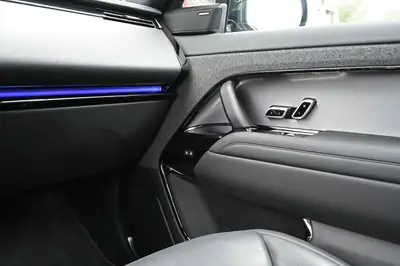 Range Rover Sport D300 MHEV 2023 — SUV premium hybride diesel, 29'000 km, Black Package — Miniature 18