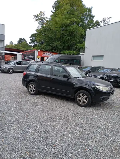 Subaru Forester 2.0X Swiss — SUV robuste tout-terrain, 280 000 km, sans sinistre — intérieur