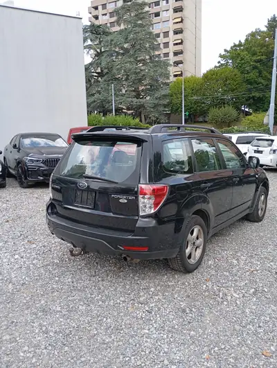 Subaru Forester 2.0X Swiss — SUV robuste tout-terrain, 280 000 km, sans sinistre — tableau de bord