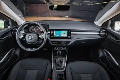 Skoda Fabia 1.0 TSI Selection DSG — Citadine économique avec garantie constructeur 5 ans — Miniatur 15