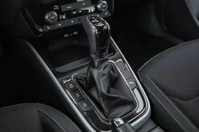 Skoda Fabia 1.0 TSI Selection DSG — Citadine économique avec garantie constructeur 5 ans — Miniatur 21
