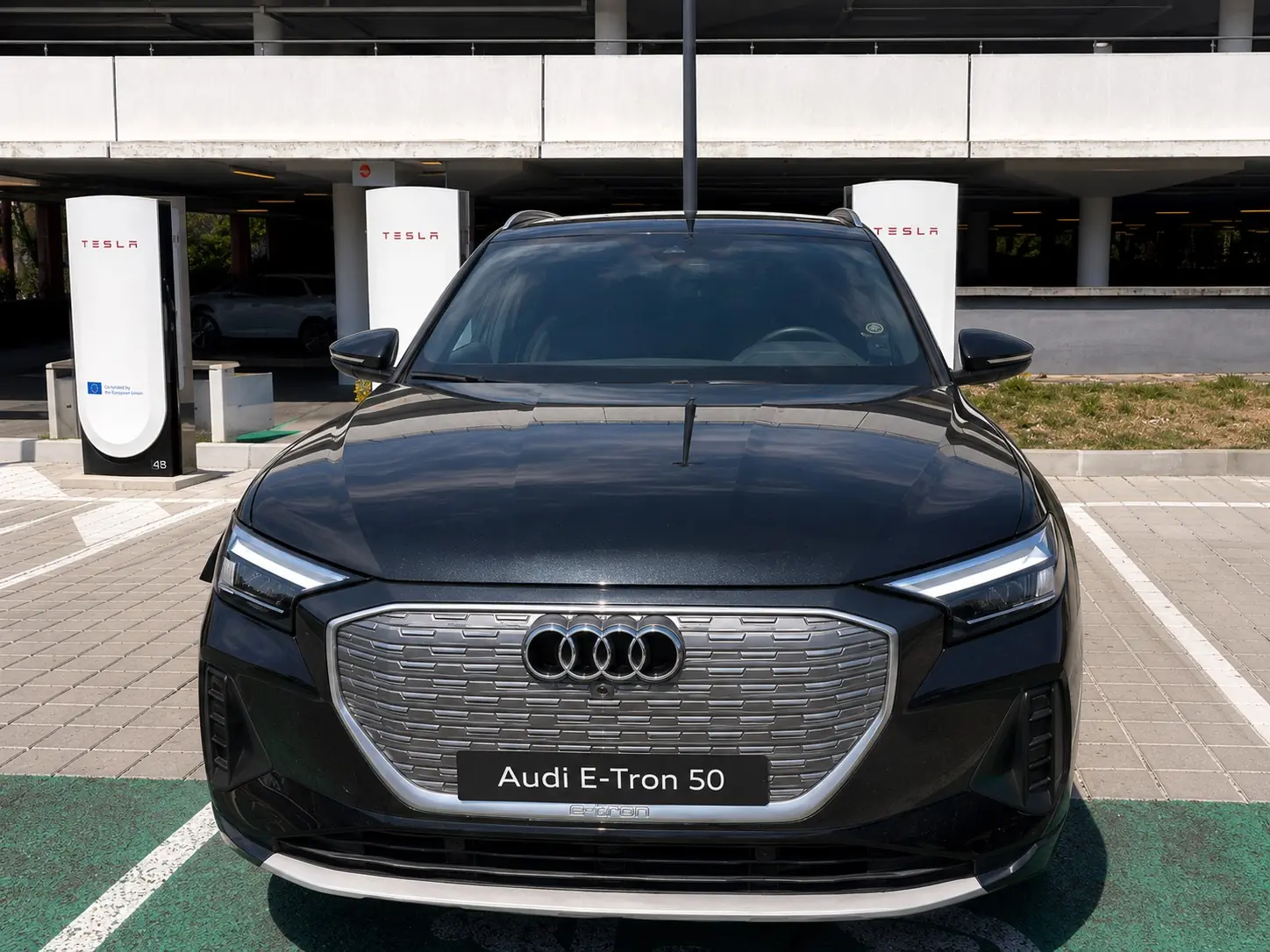 Audi Q4 e-tron 50 quattro — SUV électrique performant, 30 500 km seulement
