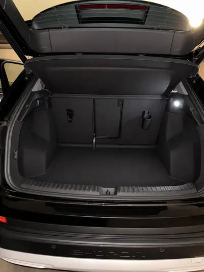 Audi Q4 e-tron 50 quattro — SUV électrique performant, 30 500 km seulement — tableau de bord