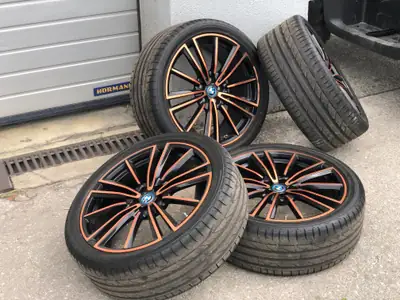 BMW i8 Ultimate Sophisto Edition — Hypercar hybride rechargeable, 16 000 km, édition limitée — détail