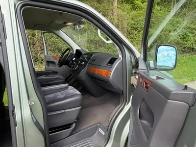 VW T5 2.5 TDI 174 Highline — Monospace diesel 7 places, sans sinistre — Miniatur 13