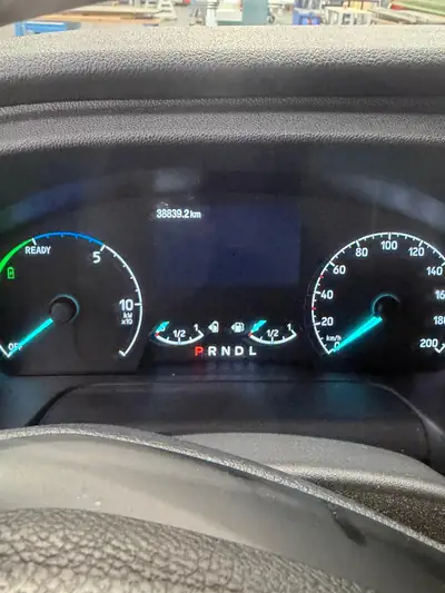 Ford Transit Custom 1.0 EcoBoost Trend PHEV — Utilitaire hybride rechargeable, 38 900 km — Detail