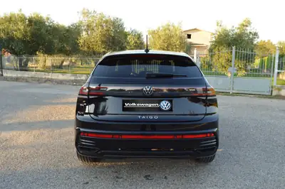 VW Taigo 1.0 TSI R-Line — Petit SUV urbain dynamique, toit panoramique et techno moderne — Thumbnail 7