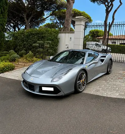 Ferrari 488 GTB — Supercar V8 670ch, Freins & Pneus Neufs, Approuvée Ferrari — côté