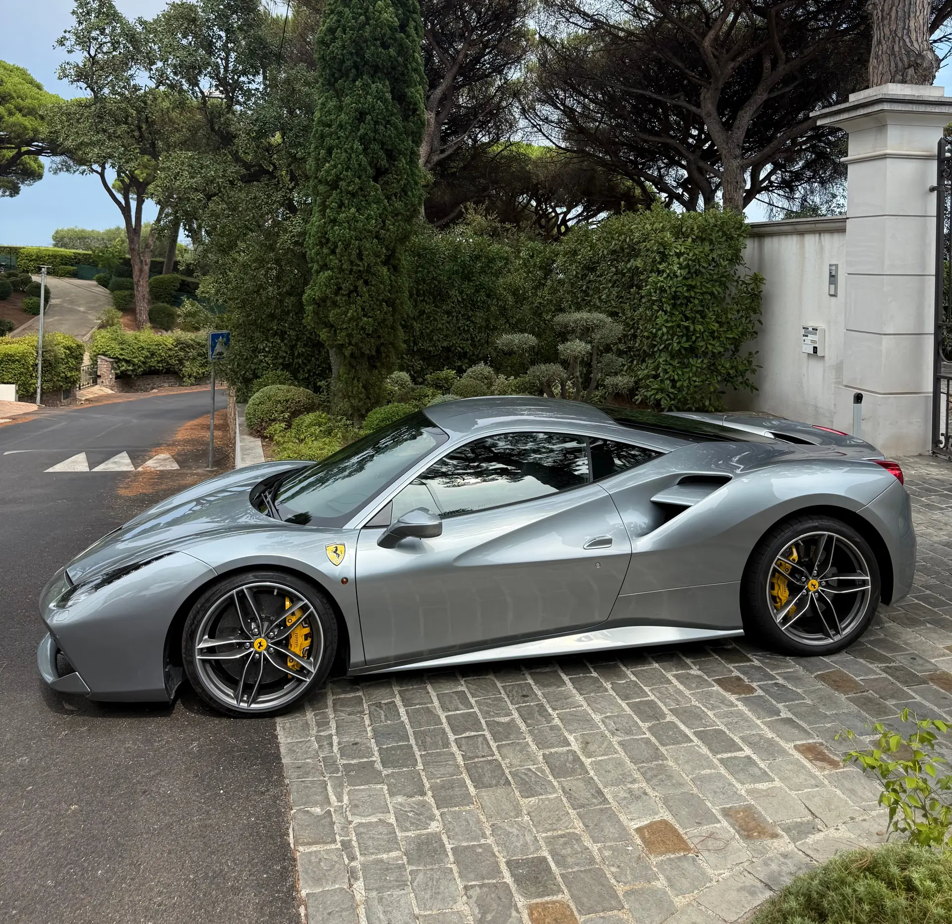 Ferrari 488 2017 occasion Genève — 4