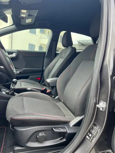 Ford Puma 1.0 MHEV ST-Line — Compact hybride économe avec roues hiver incluses — Miniatura 9