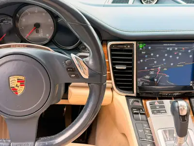 Porsche Panamera 4S 4.8 PDK — Berline de prestige, 280 000 km, sans sinistre — Miniature 15