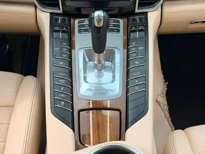 Porsche Panamera 4S 4.8 PDK — Berline de prestige, 280 000 km, sans sinistre — Miniature 27