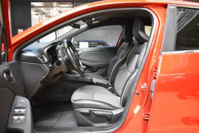 Renault Clio 1.0 TCe 100 Intens 2020 — Citadine économe, entretien Renault complet — arrière