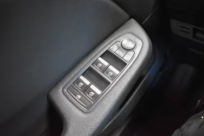 Renault Clio 1.0 TCe 100 Intens 2020 — Citadine économe, entretien Renault complet — Miniature 21