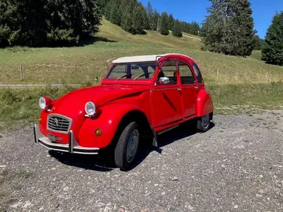 Citroën 2CV6 — L'icône française de 1986, véhicule vétéran authentique — Armaturenbrett