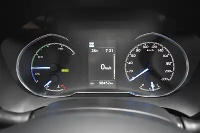 Toyota Yaris 1.5 Hybrid Comfort — Citadine écologique, première main, entretien neuf — Miniature 16