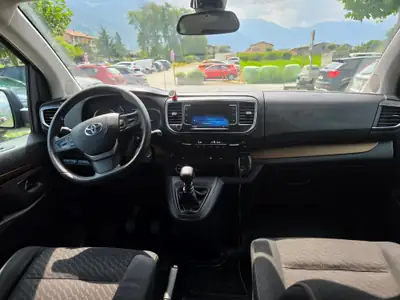 Toyota Proace Verso 2.0 D Family — Monospace 8 places fiable et spacieux — dashboard