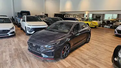 Hyundai i30 Fastback 2.0 T-GDi N — Sportive essence 280 ch, sièges baquets, 33'700 km — côté