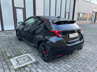Toyota GR Yaris 1.6 Turbo Sport 4x4 — Performance compacte et polyvalence tous terrains — rear view