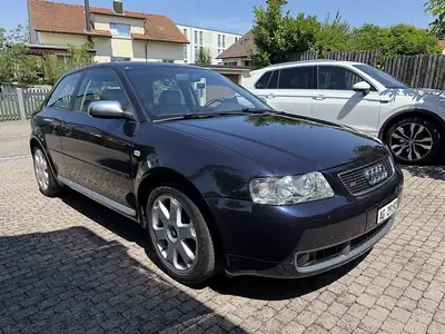 Audi S3 Quattro 225 PS — Sportive compacte emblématique, transmission manuelle — side view