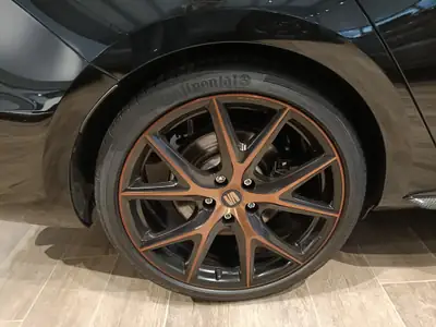 SEAT Leon ST Cupra R 300 ch — Familial sportif, 4WD DSG et 87'000 km — Miniature 14