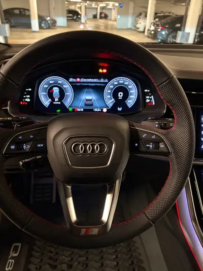 Audi Q8 3.0 TFSI e Quattro — SUV Premium Hybride Rechargeable, Barely Run — Miniature 12