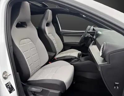 SEAT Ibiza 1.5 EcoTSI FR DSG — Citadine dynamique avec toit panoramique et 150 ch — Miniatur 9