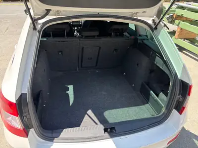Skoda Octavia 2.0 TDI 150 4x4 — Break polyvalent, traction intégrale et récemment révisé — dettaglio
