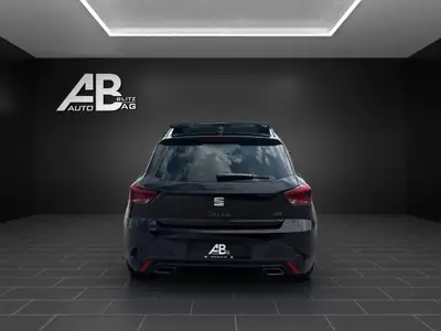 SEAT Ibiza 1.5 EcoTSI FR DSG — Compacte dynamique avec panoramadach et technologie Full LED — Innenraum