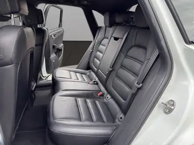Porsche Macan Turbo Performance PDK — SUV haute performance, 440 ch, entretien impeccable — Miniature 13