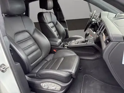 Porsche Macan Turbo Performance PDK — SUV haute performance, 440 ch, entretien impeccable — Miniature 17
